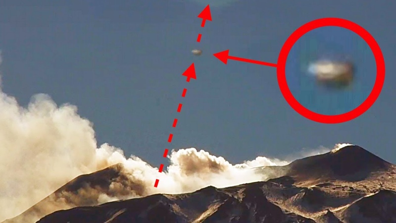 UFO Exits Etna Volcano On Live Cam, Italy Feb 21, 2022, UFO Sighting