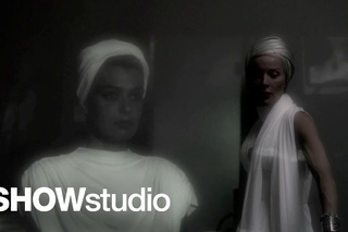 FASHION ФЕТИШ DAPHNE GUINNESS