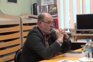 Сергей Горбатенко автор книги “Петергофская дорога“ в г. Ораниенбауме