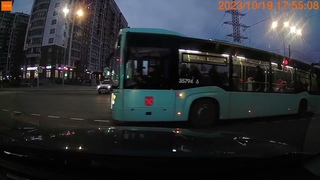 Дружное завершение маневра. СПб, Парашютная-Новикова,
