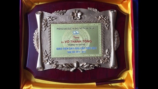 KỶ NIỆM CHƯƠNG, CÚP []