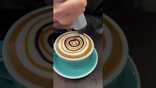Latte art with a unique technique #latteart