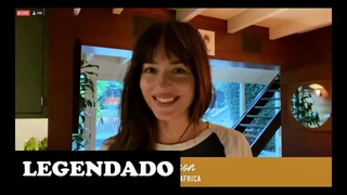 [LEGENDADO] Dakota Johnson - 6th Annual Winter Fundraiser (Action In Africa)