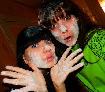 №8, Анютка Абрамова №8, Анютка Абрамова