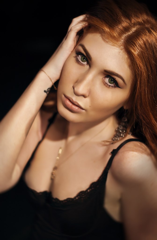 Elina Dzhulaj | 