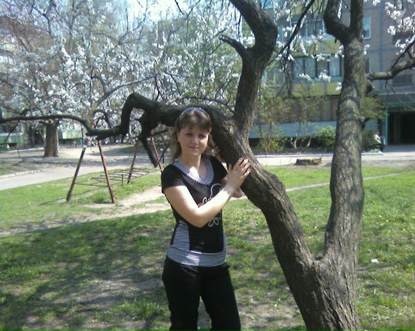 №62, Оля Сташкевич, 33 года, Тополи №62, Оля Сташкевич, 33 года, Тополи