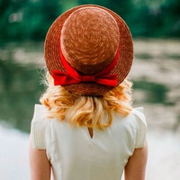 Анна Синельникова