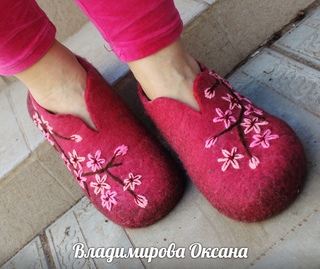 Валяные тапочки из шерсти