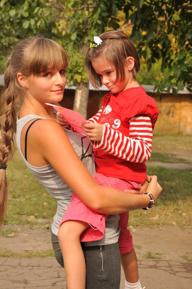 Valery Kremenitskaya «Make love, not war!» | Краматорск