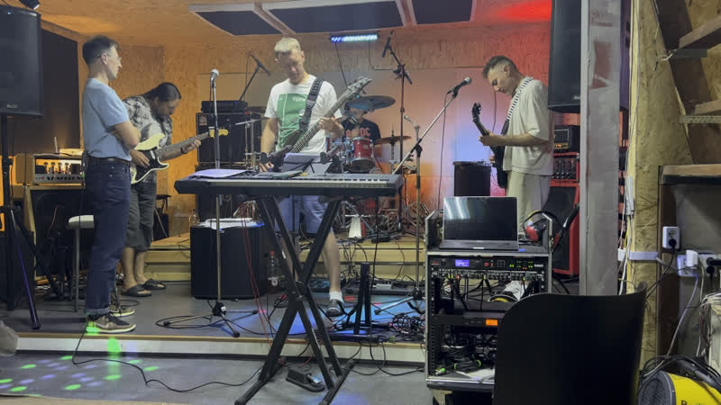 Chop Your Breakfast Master Of Puppets, rehearsal at 11records, July