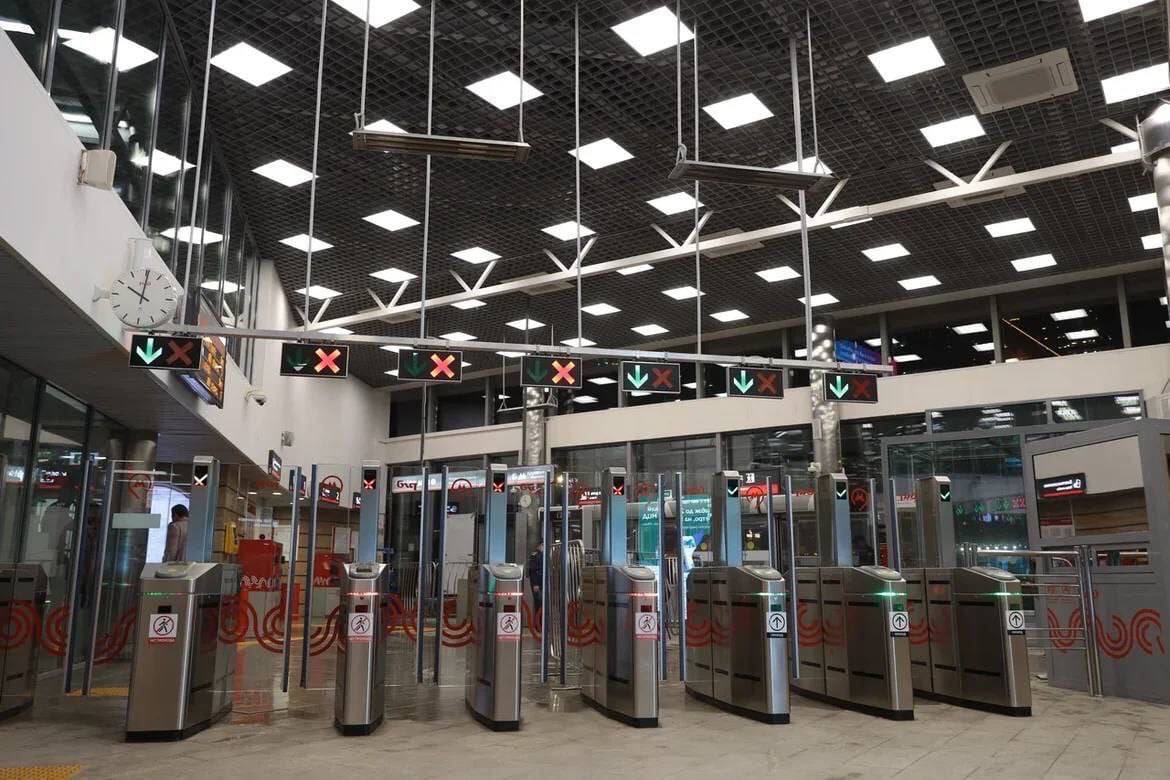 ОТКРЫТ ЮЖНЫЙ ВЕСТИБЮЛЬ МЦК «КУТУЗОВСКАЯ» Это картинка